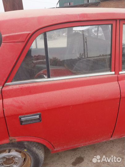 Задняя правая дверь Москвич 412