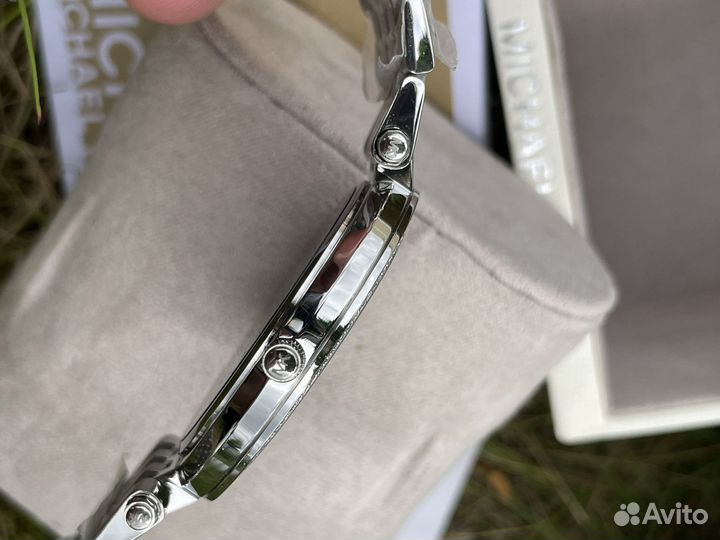 Часы женские