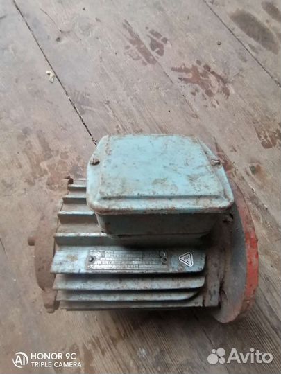 Электродвигатель 1,5 кв,1500 об