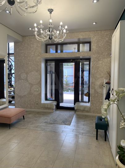 Коттедж 280 м² на участке 30 сот.