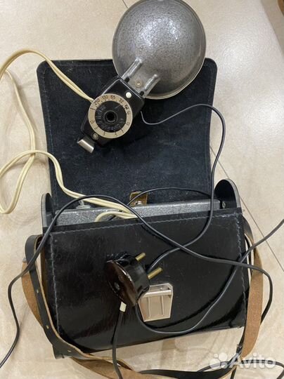 Фотоаппарат фэд 4, вспышка, книга