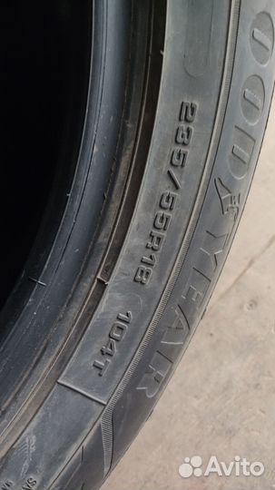 Goodyear UltraGrip Arctic 2 235/55 R18 104T