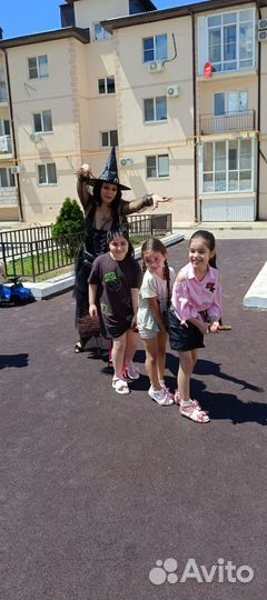 Костюм, платье