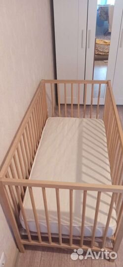 Детская кровать IKEA с матрасом