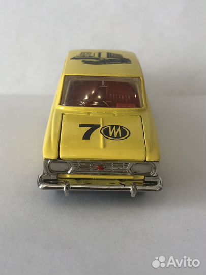 Модель 1:43 СССР Москвич-412
