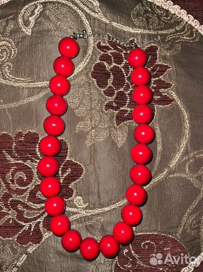 Бусы караловые
