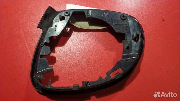 Накладка зеркала Volkswagen Tiguan 5N1 BWK 2006