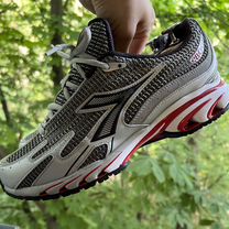 diadora