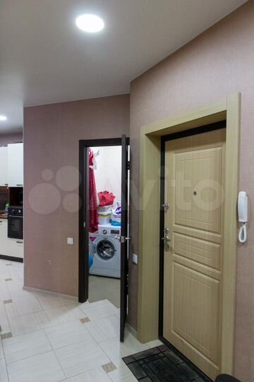 3-к. квартира, 74 м², 1/19 эт.