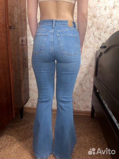 Джинсы bershka