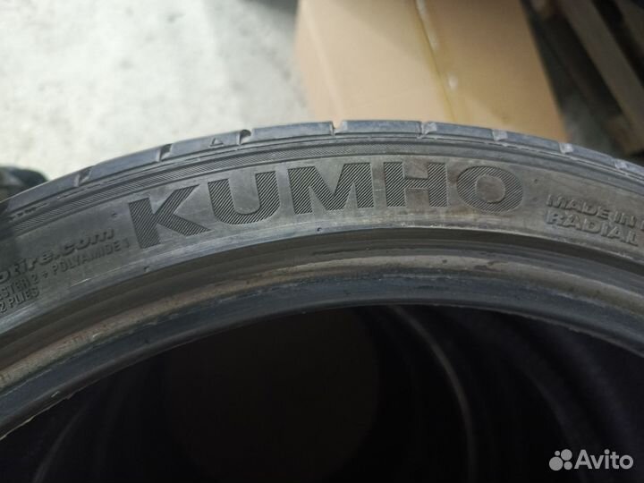 Kumho Ecsta PS71 245/35 R20 и 275/30 R20 97Y