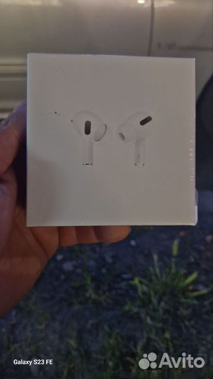 Беспроводные наушники apple airpods