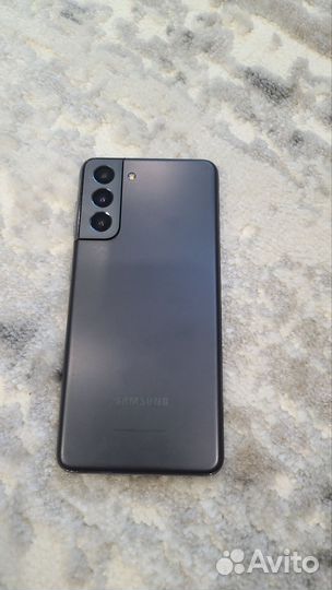 Samsung Galaxy S21, 8/256 ГБ