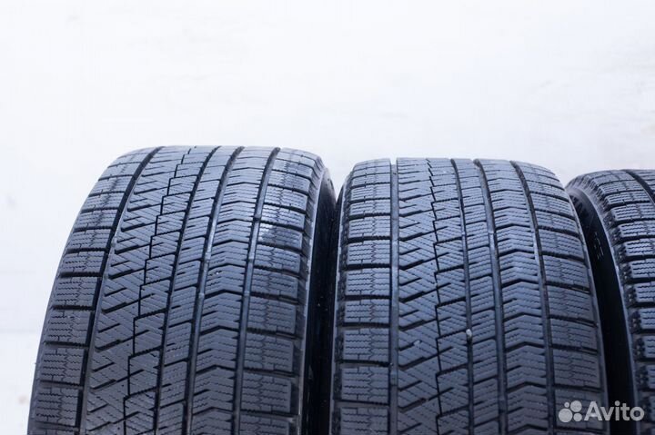 Bridgestone Blizzak Ice 245/40 R19 98T