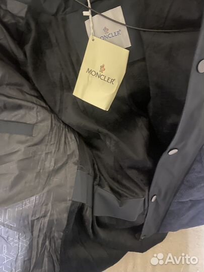 Зимняя куртка moncler