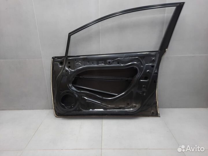 Дверь правая передняя Honda Civic 4D 2006-2012