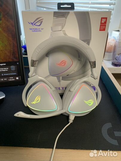 Наушники ROG detla white edition