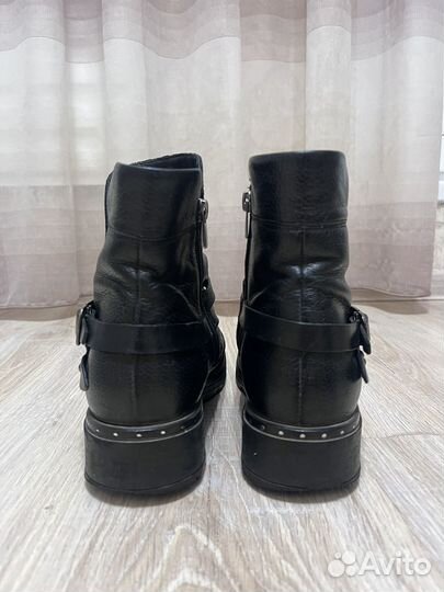 Демисезонные ботинки Lasocki натуральная кожа