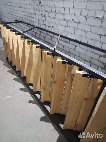 Продаю металлическую лестницу