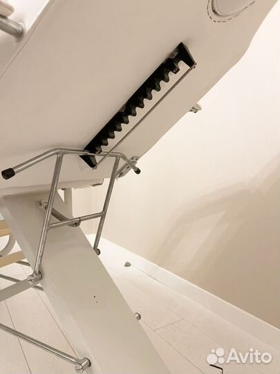 Косметологическая кушетка