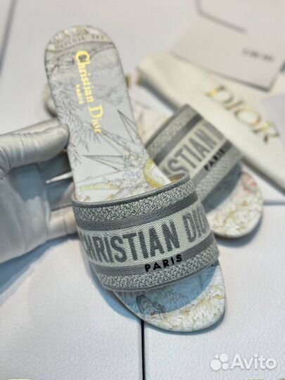 Тапочки Christian Dior Dway