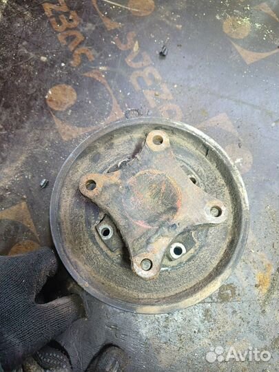 Привод вискомуфты Volvo FH12 D12C