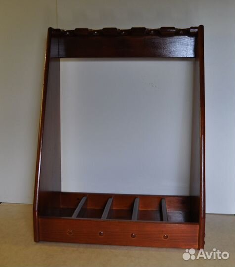 Пирамида, подставка для оружия, массив дерева