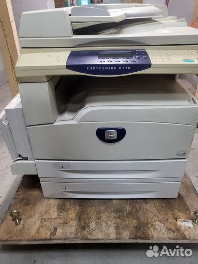 Копировальный центр Xerox C118