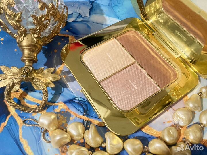 Tom Ford Contouring Compact палетка хайлайтер