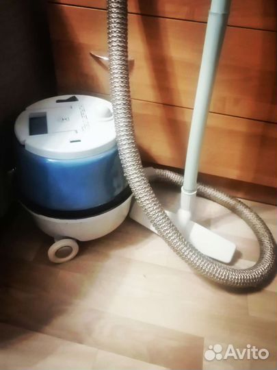 Пылесос советский