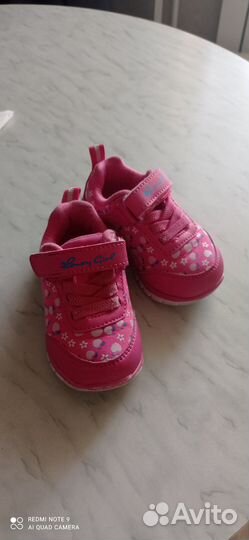 Кроссовки для девочки