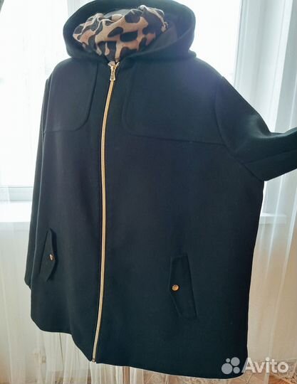 Брендовая драповая куртка 62 размера