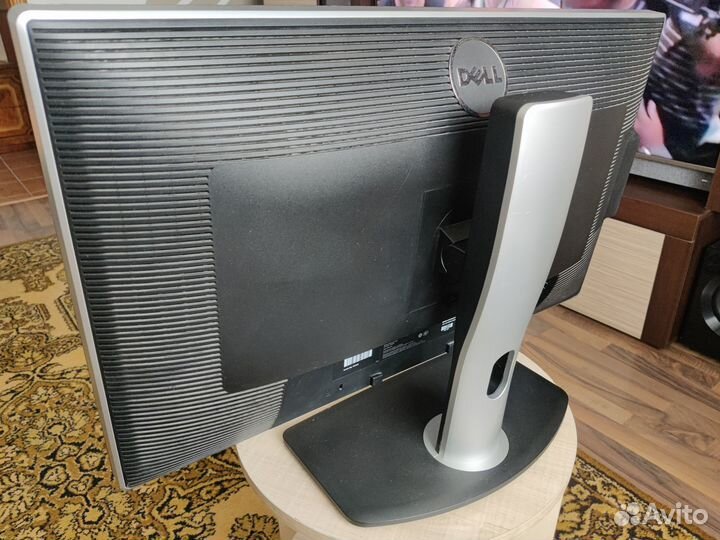 Dell UltraSharp U2713Hb