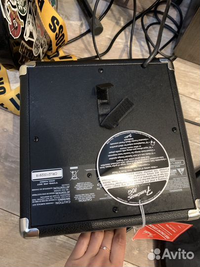 Гитарный комбоусилитель Fender 10g новый