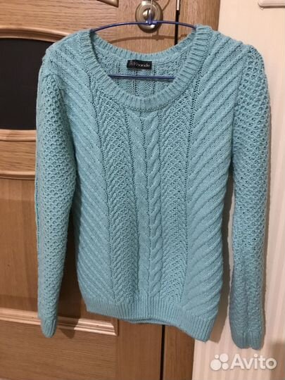 Свитер женский