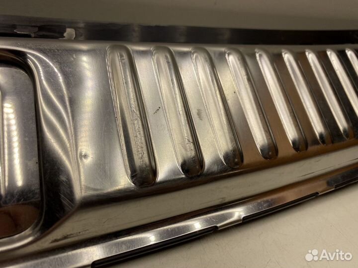 Обшивка багажника Volkswagen Touareg 2010-2018