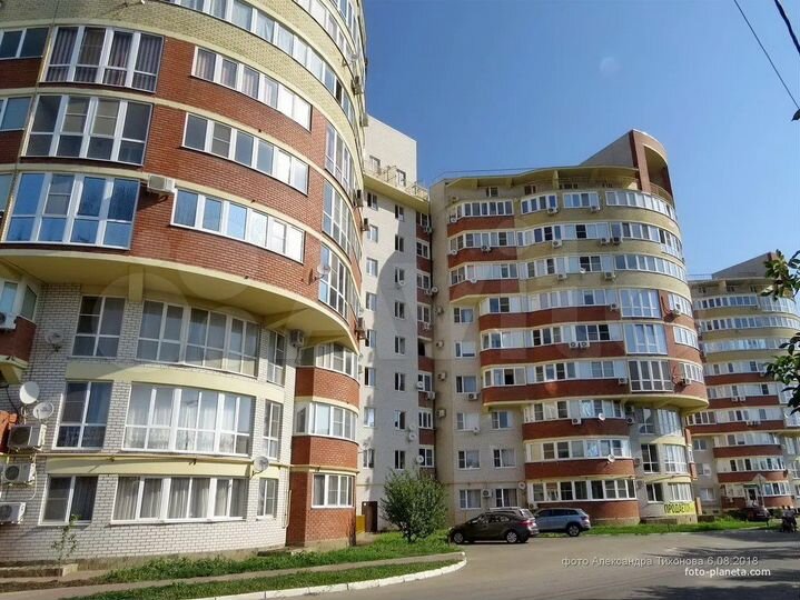 3-к. квартира, 106,7 м², 1/10 эт.