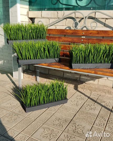 Искусственная трава, осока в ящике, блоке, кашпо
