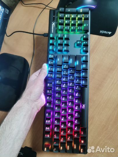 Механика HyperX Alloy Origins RED(красные свитчи)