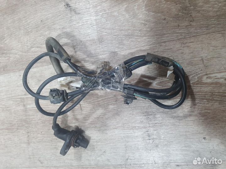 Б/У Б/У Датчик ABS передний R АКПП G7 toyota Hilux