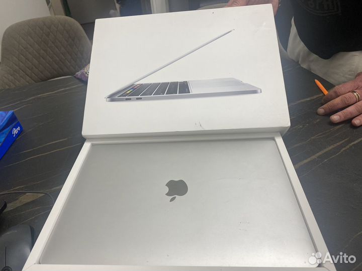 Apple MacBook Pro 13 2020 1TB