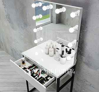 Столик макияжный лофт с зеркалом в парикмахерскую