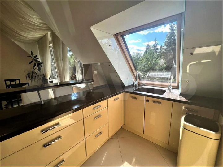 4-к. квартира, 130,6 м², 4/5 эт.