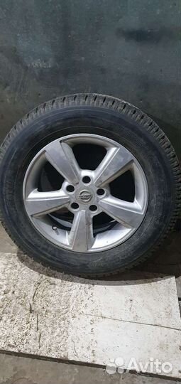 Колеса на Nissan x trail r 16
