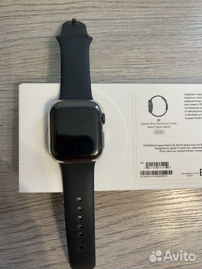 Часы apple watch se 40 mm серый космос