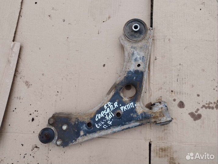 Рычаг передний правый Opel Corsa D