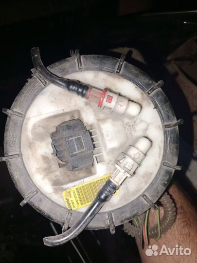 Бензонасос на Форд Фокус I 2003г 2.0л