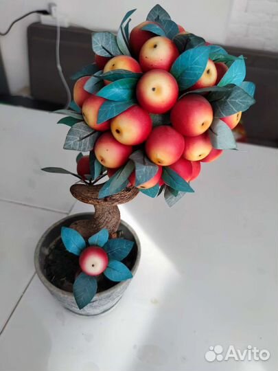 Искуственное растение- декорация