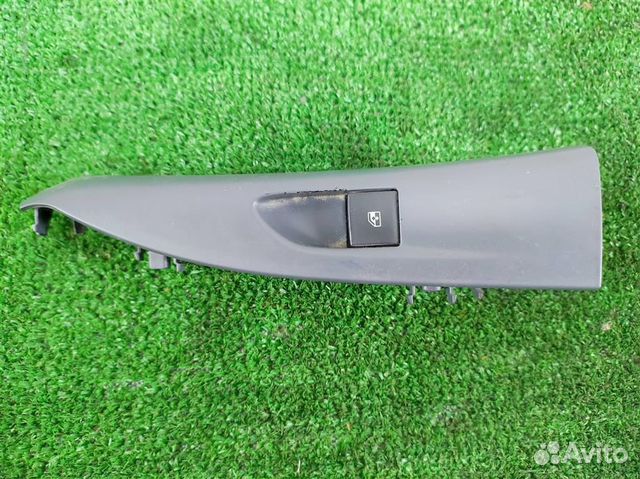 Кнопка стеклоподъемника Opel Zafira C 2014