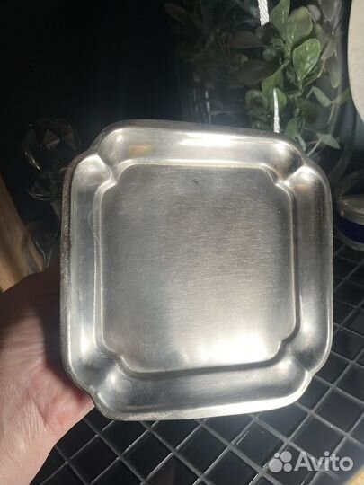 Штоф на посеребренной подставке